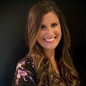 Meet your Posher, Alexandra